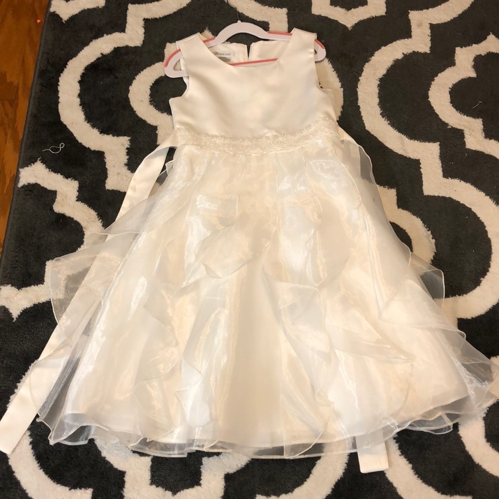 White flower girl dress